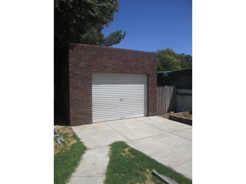 73 Pakenham Street, Echuca VIC 3564