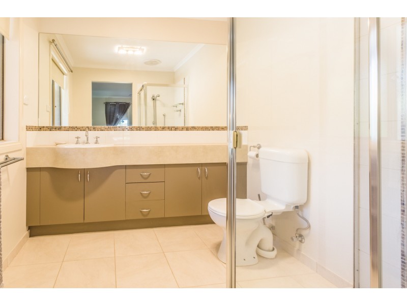 36 Chelsworth Drive, Echuca VIC 3564