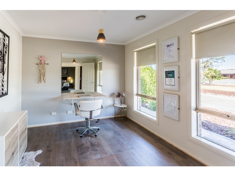 36 Chelsworth Drive, Echuca VIC 3564