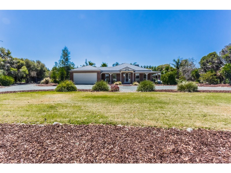 36 Chelsworth Drive, Echuca VIC 3564