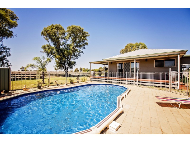 706 Simmie Road, Echuca VIC 3564