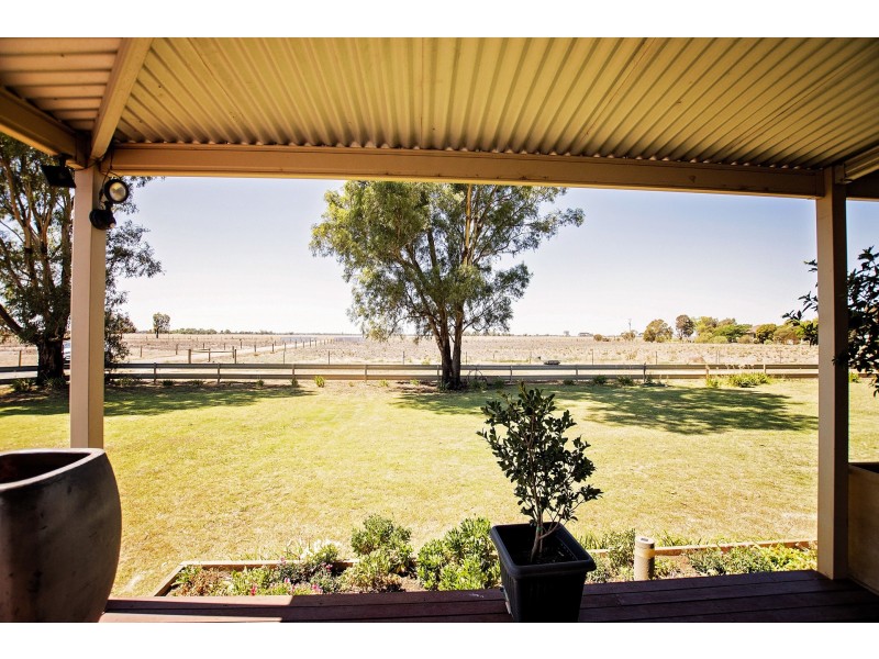 706 Simmie Road, Echuca VIC 3564