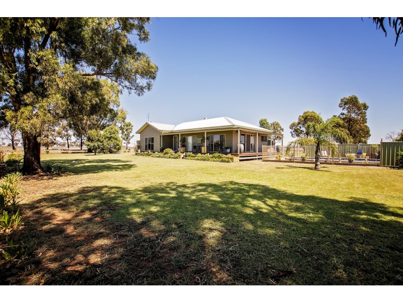 706 Simmie Road, Echuca VIC 3564