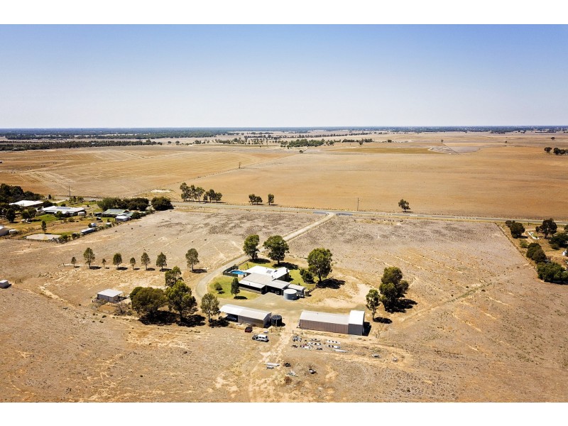 706 Simmie Road, Echuca VIC 3564
