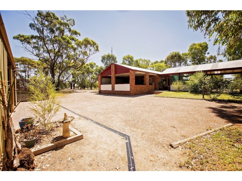 1057 Wharparilla Road, Echuca VIC 3564