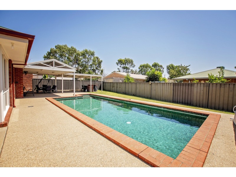 10 Emma Court, Echuca VIC 3564