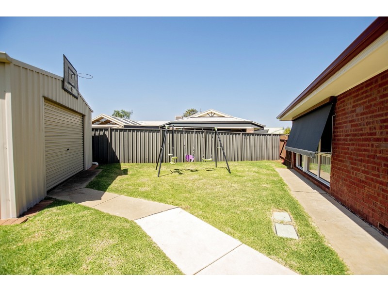 10 Emma Court, Echuca VIC 3564
