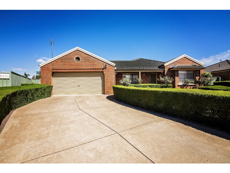 2 John Close, Echuca VIC 3564