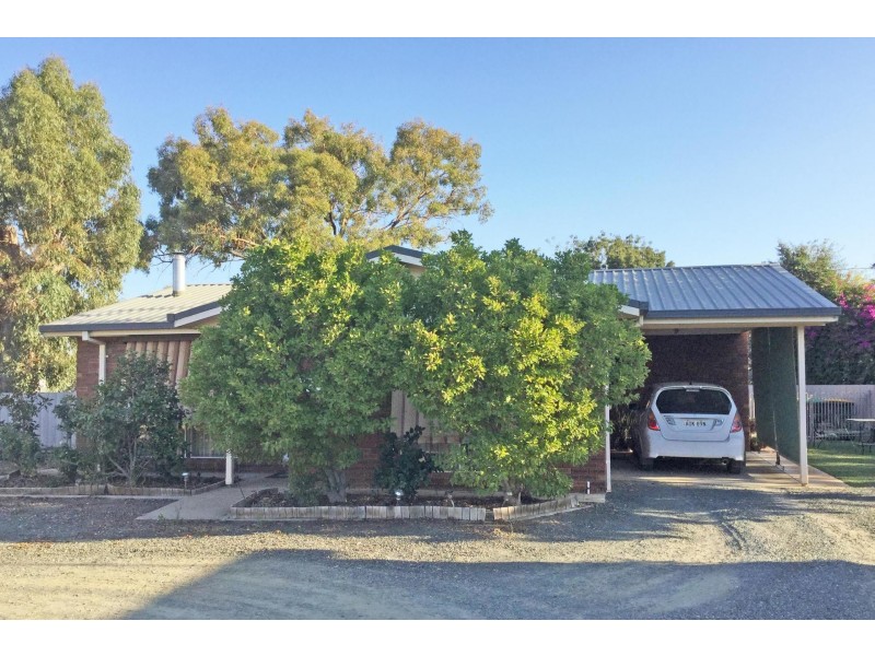 Unit 4/5 Mathoura Street, Mathoura NSW 2710