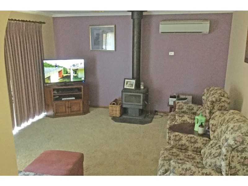 Unit 4/5 Mathoura Street, Mathoura NSW 2710