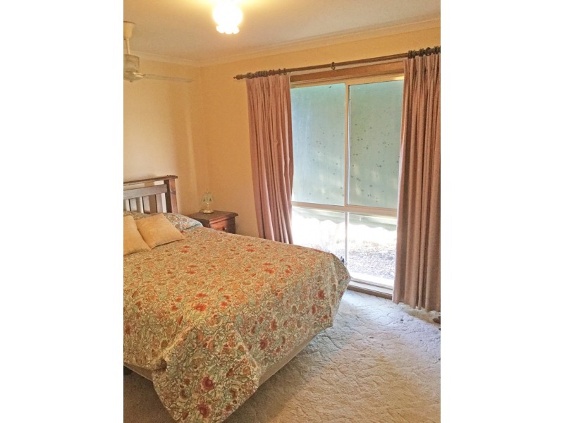 Unit 4/5 Mathoura Street, Mathoura NSW 2710