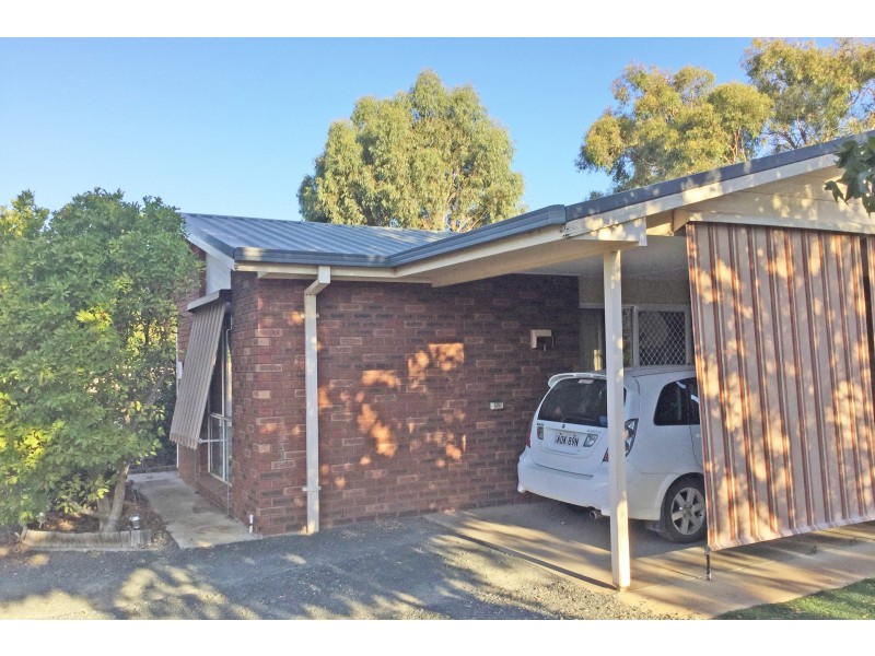 Unit 4/5 Mathoura Street, Mathoura NSW 2710
