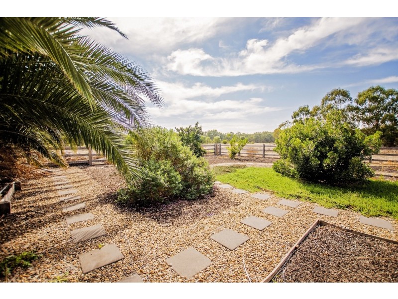 3 Grange Court, Echuca VIC 3564