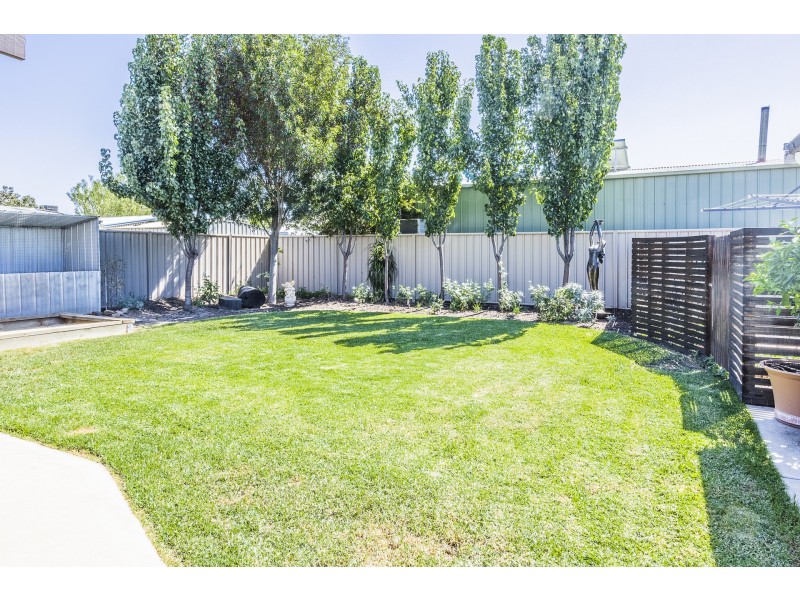 8 Cypress Street, Echuca VIC 3564