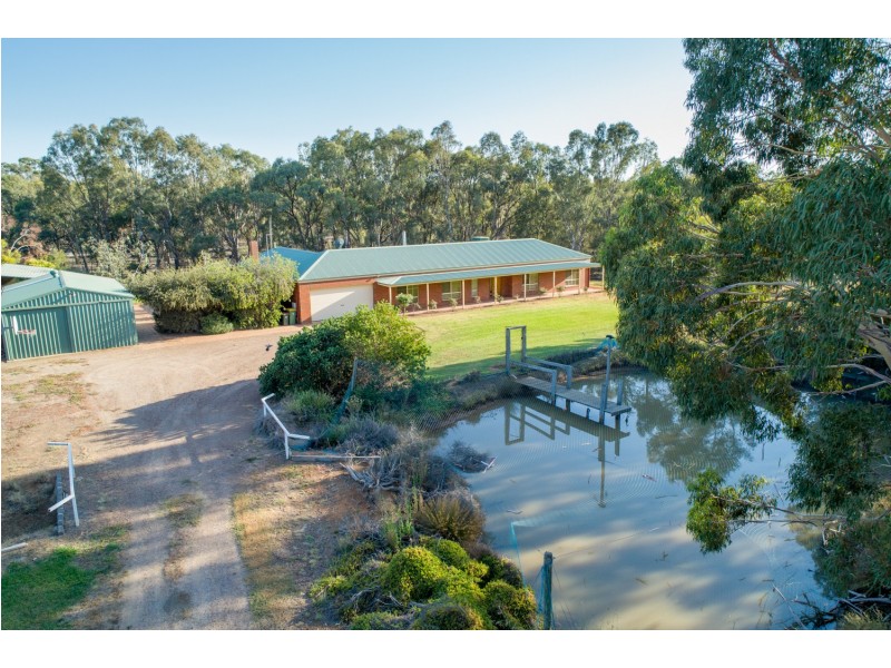 16 Murray Bank Drive, Echuca VIC 3564