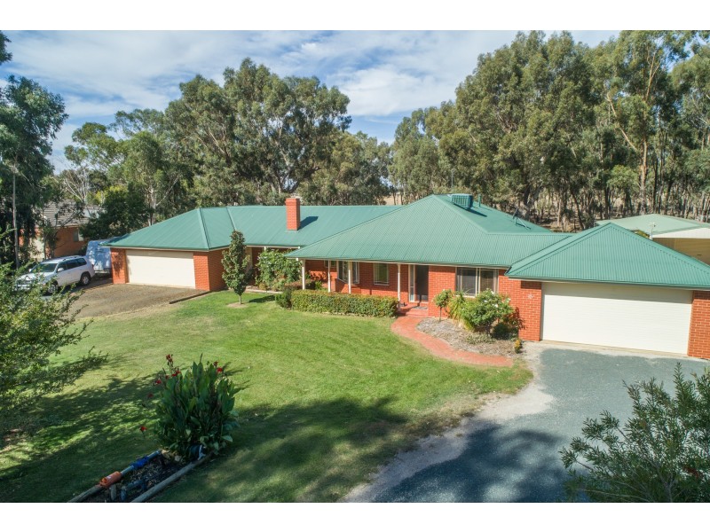 15 Charters Drive, Moama NSW 2731