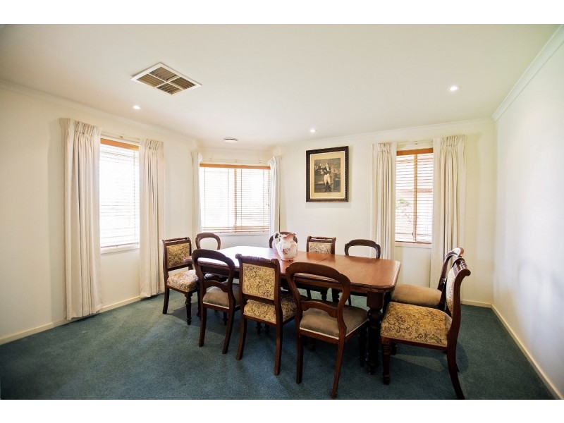 15 Charters Drive, Moama NSW 2731