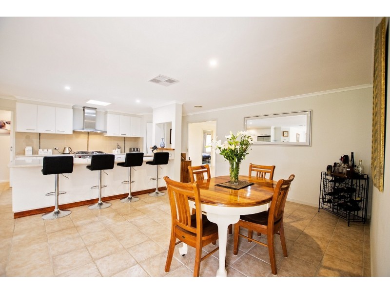 15 Charters Drive, Moama NSW 2731