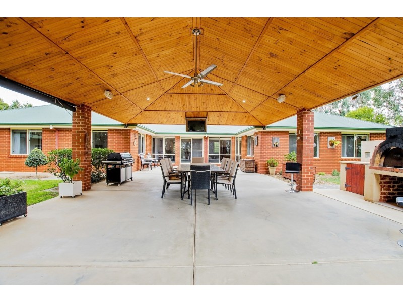 15 Charters Drive, Moama NSW 2731