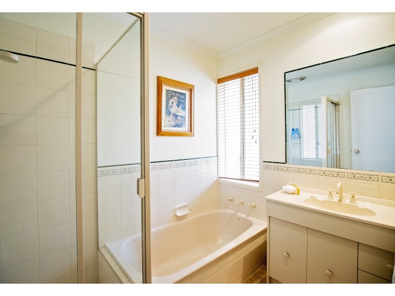 15 Charters Drive, Moama NSW 2731