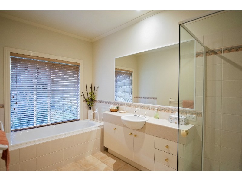 57 Murray Drive, Echuca VIC 3564
