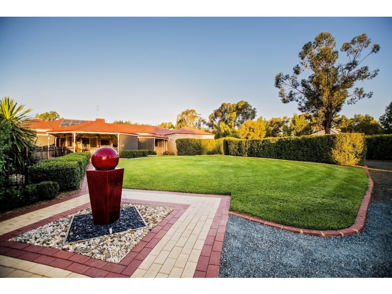 57 Murray Drive, Echuca VIC 3564