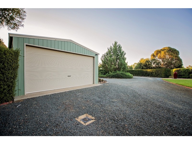 57 Murray Drive, Echuca VIC 3564