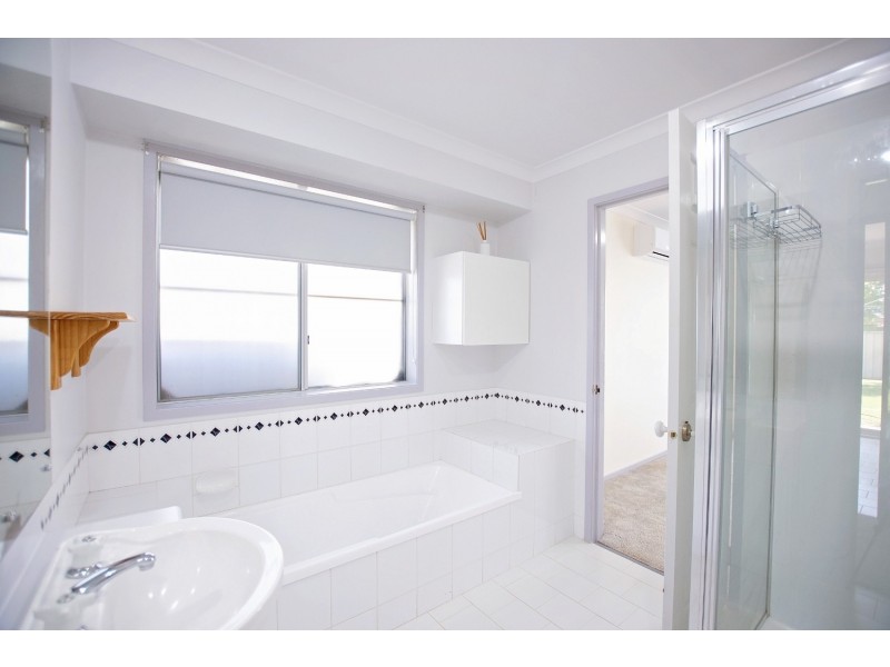 12 McLaren Drive, Moama NSW 2731