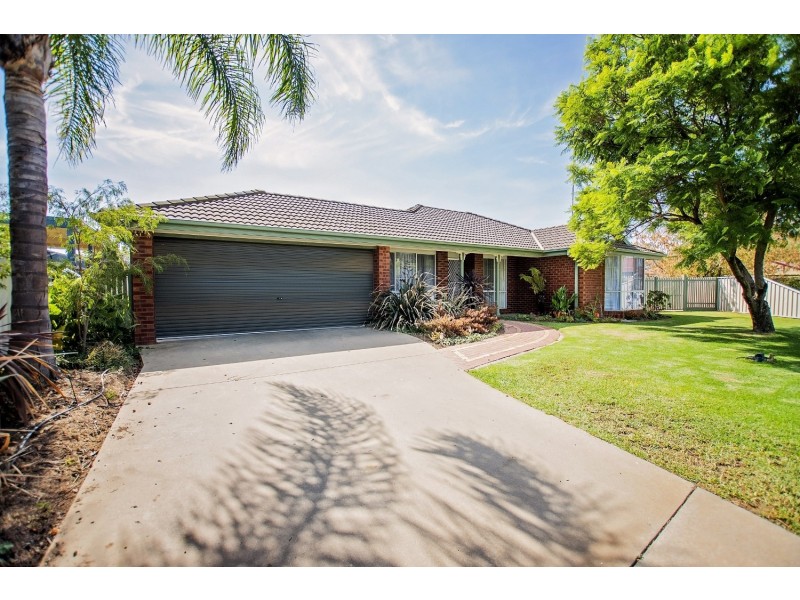 12 McLaren Drive, Moama NSW 2731
