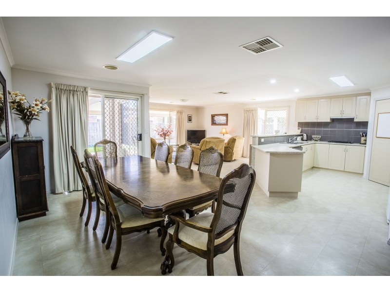 52 Shackell Street, Echuca VIC 3564