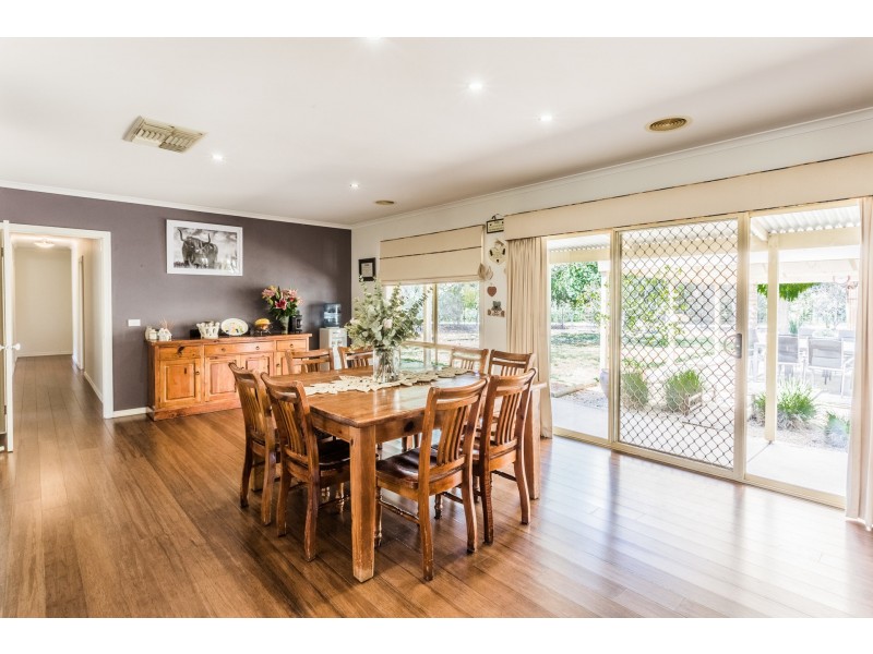 1 Coxon Place, Echuca VIC 3564