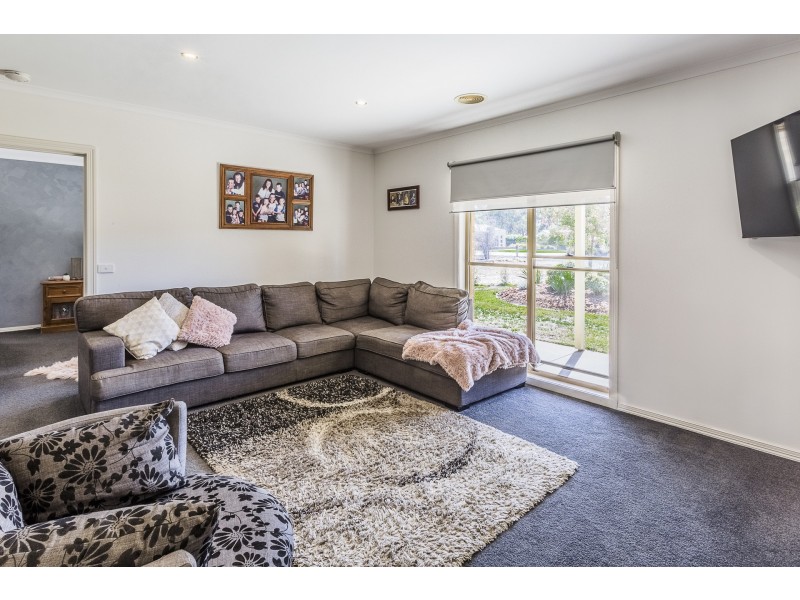 1 Coxon Place, Echuca VIC 3564
