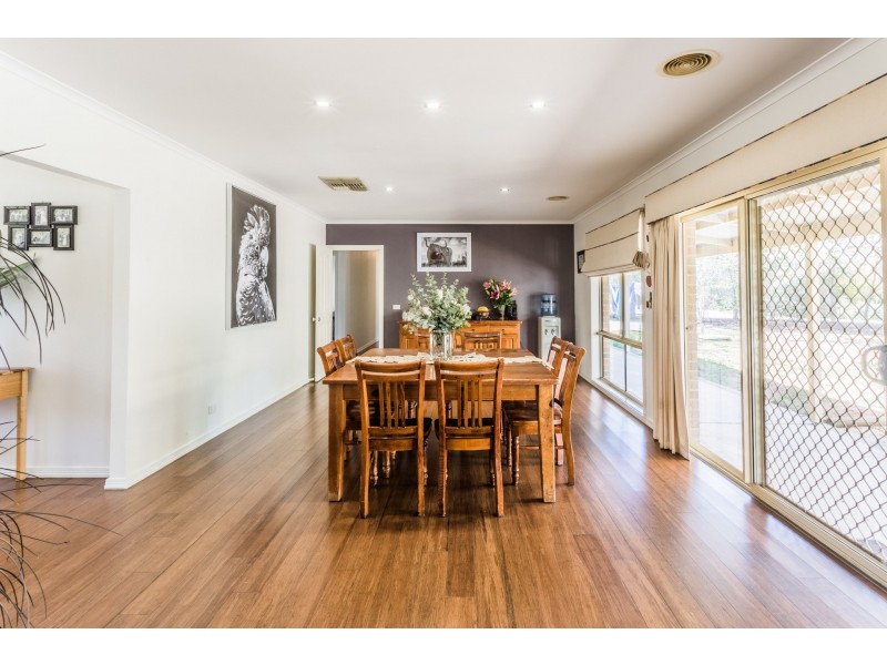 1 Coxon Place, Echuca VIC 3564