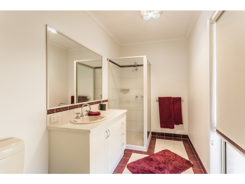 1 Coxon Place, Echuca VIC 3564