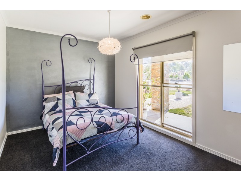 1 Coxon Place, Echuca VIC 3564