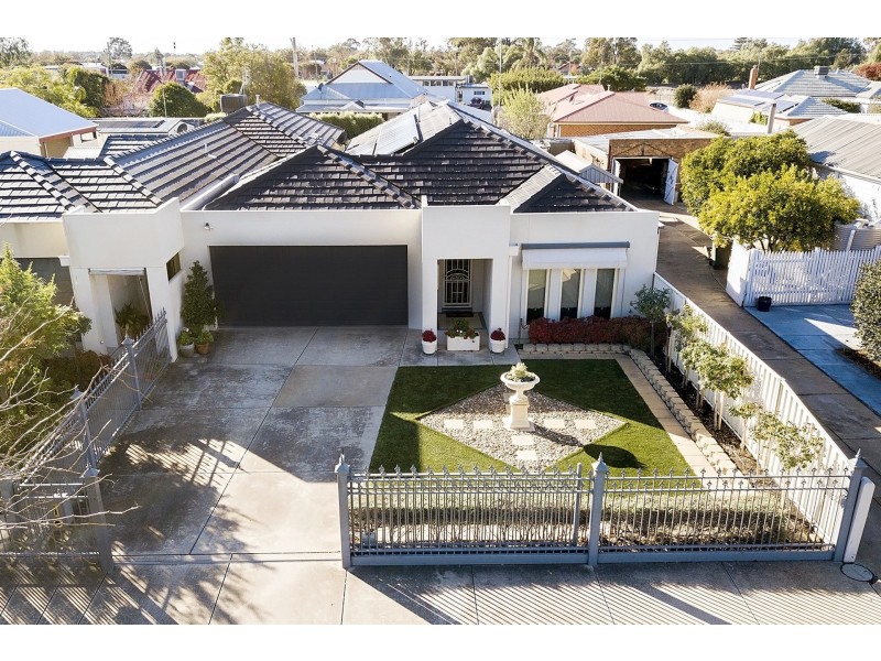 2/52 Hare Street, Echuca VIC 3564