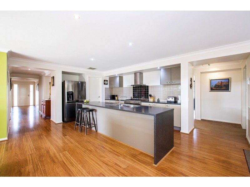59 Chelsworth Drive, Echuca VIC 3564