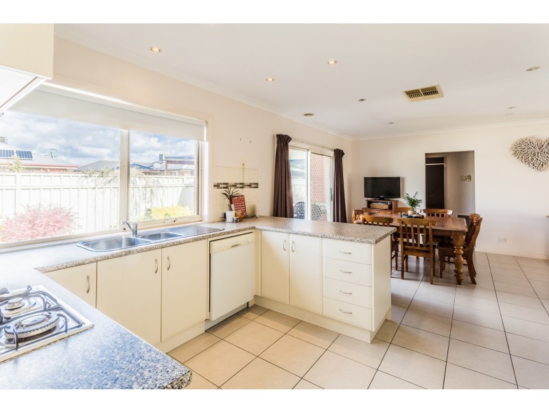 3/2 Lomond Court, Moama NSW 2731