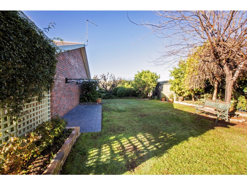 1 Iluka Avenue, Moama NSW 2731