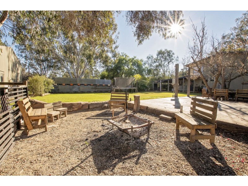 265 Campaspe Esplanade, Echuca VIC 3564