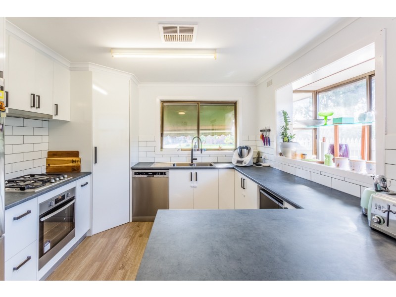 9 Evans Court, Echuca VIC 3564