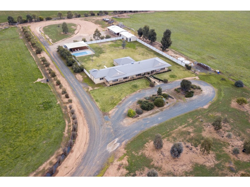 399 Twenty Four Lane, Moama NSW 2731