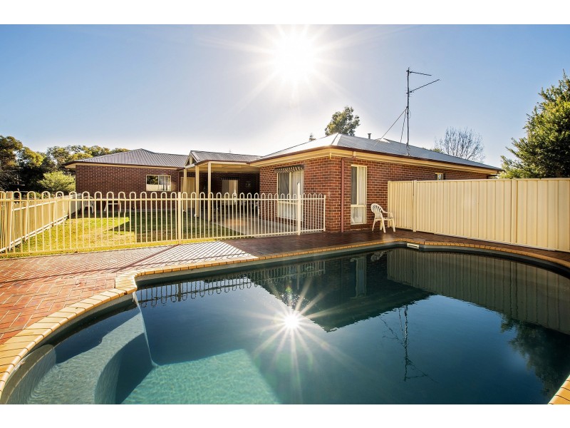 2 Fawkner Court, Echuca VIC 3564