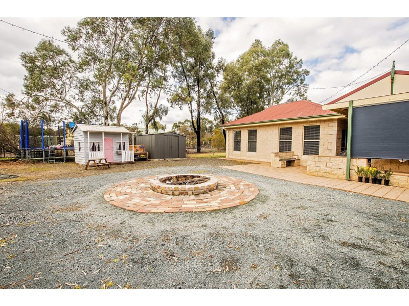 5 Charters Drive, Moama NSW 2731