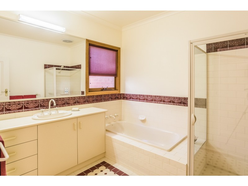 16 Kilkerrin Drive, Moama NSW 2731