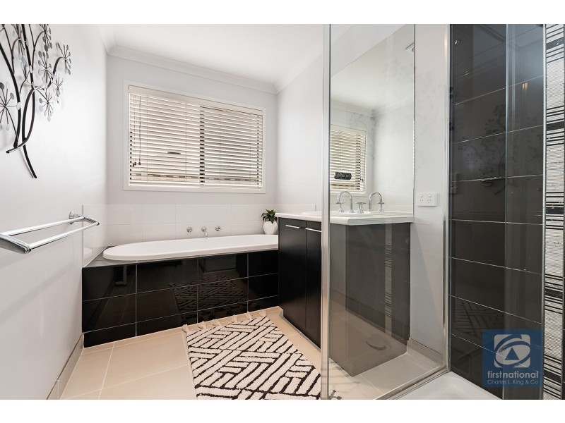 4 Struve Court, Echuca VIC 3564