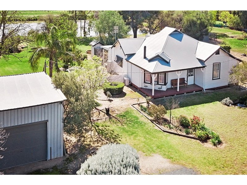 64 Clifton Street, Mathoura NSW 2710
