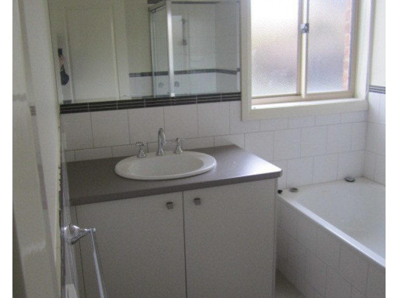 4/140 Bowen Street, Echuca VIC 3564