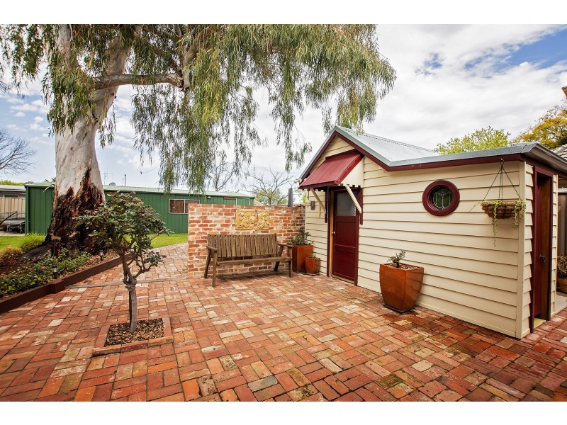 67 Hovell Street, Echuca VIC 3564