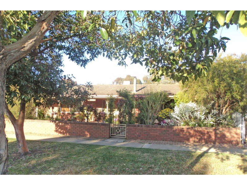 29b Livingstone Street, Mathoura NSW 2710